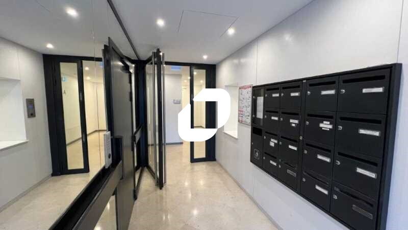 Bureau dans Levallois-Perret à louer - Hall d’entrée - Image 2 de 7