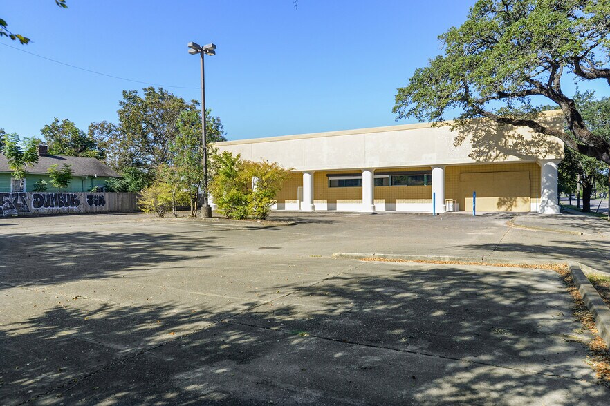 5500 Saint Claude Ave, New Orleans, LA à vendre - Photo du bâtiment - Image 3 de 14