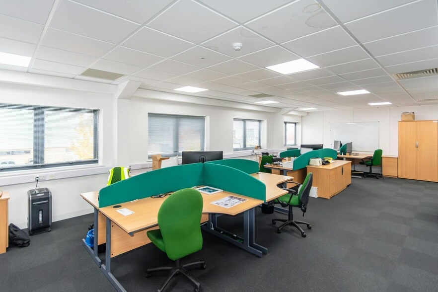 Yeoman Rd, Ringwood for lease - Building Photo - Image 3 of 8