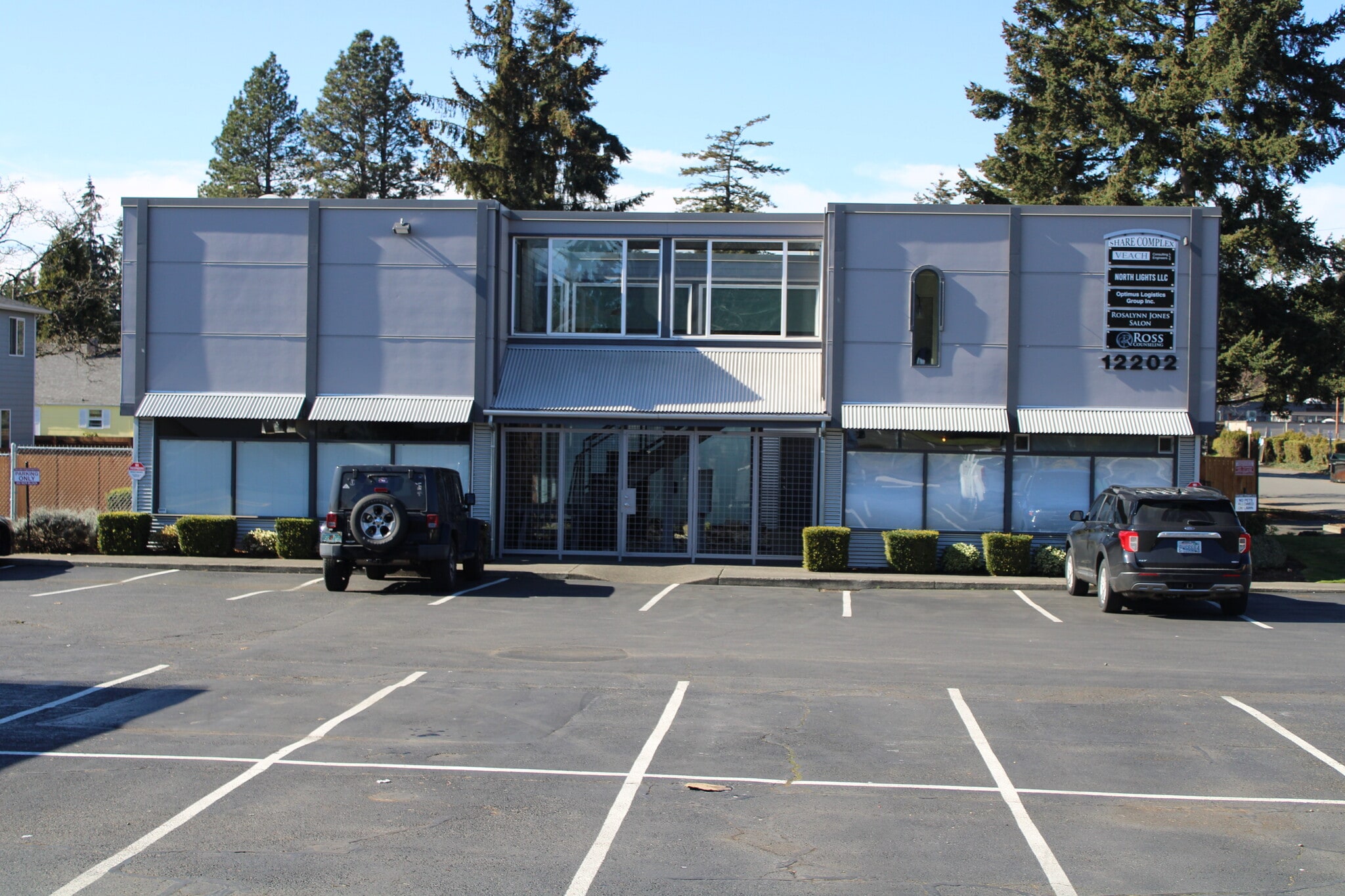 12202 Pacific Ave S, Tacoma, WA à louer Photo intérieure- Image 1 de 6
