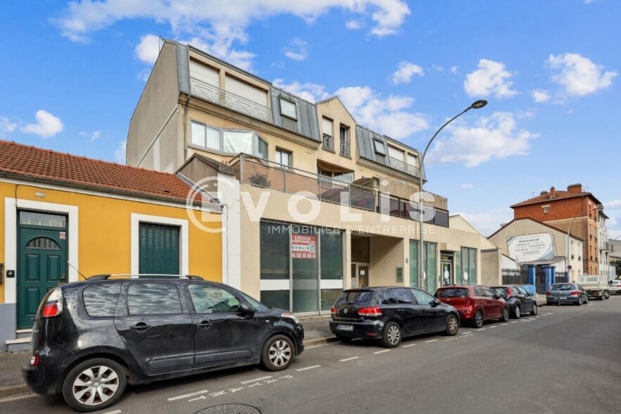 Office in Alfortville for lease - Building Photo - Image 2 of 14