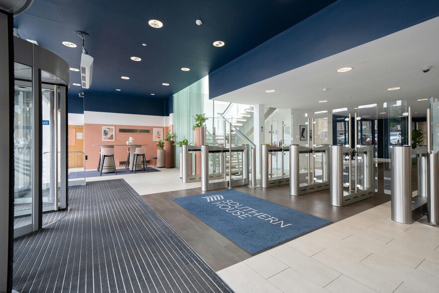 Wellesley Grv, Croydon for lease - Interior Photo - Image 1 of 29