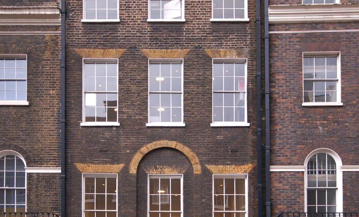 22 Southampton Pl, Londres à louer Photo du bâtiment- Image 1 de 4