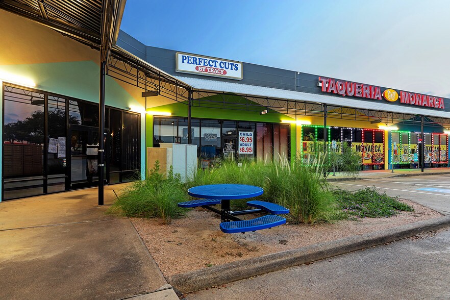 13150 FM-529, Houston, TX à louer - Photo du bâtiment - Image 3 de 5