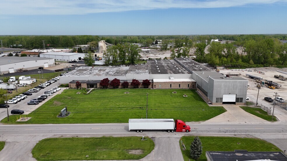 911-915 Matzinger Rd, Toledo, OH à vendre - Photo du bâtiment - Image 2 de 10