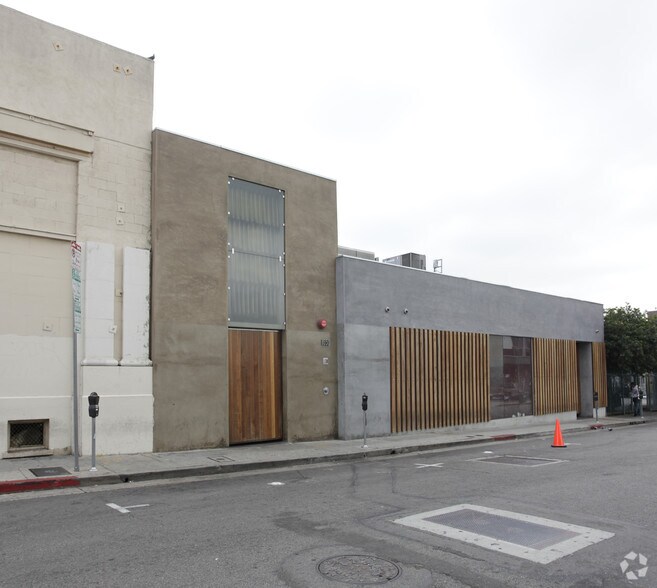 1650 Schrader Blvd, Los Angeles, CA à louer - Photo du bâtiment - Image 2 de 11