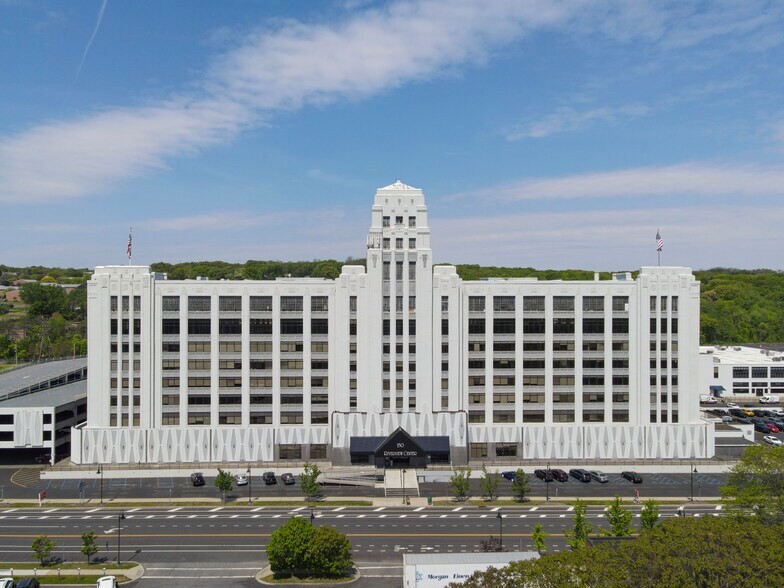 150 Broadway, Menands, NY à louer - Photo du bâtiment - Image 1 de 19