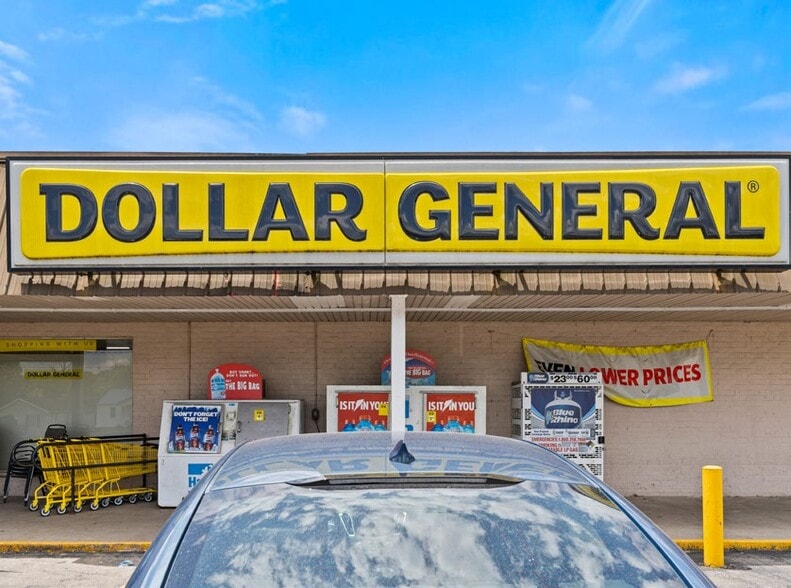 403 Jack Roush Way, Manchester, OH à vendre - Photo du bâtiment - Image 2 de 8