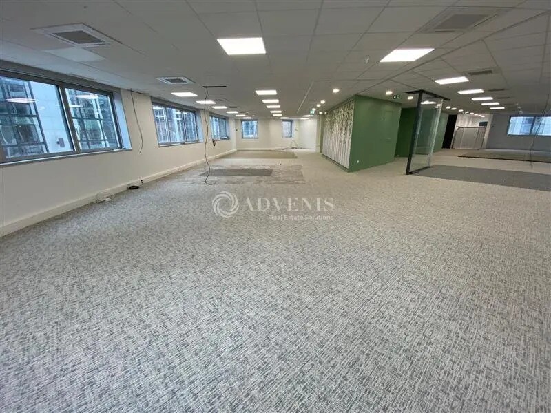 Office in Noisy-le-Grand for lease Interior Photo- Image 1 of 29