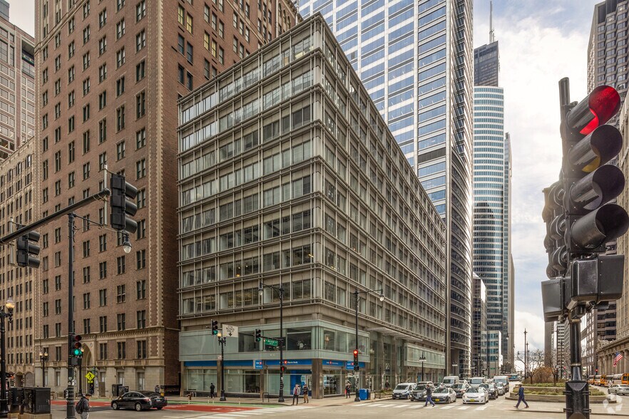 29 N Wacker Dr, Chicago, IL à louer - Photo du bâtiment - Image 1 de 4