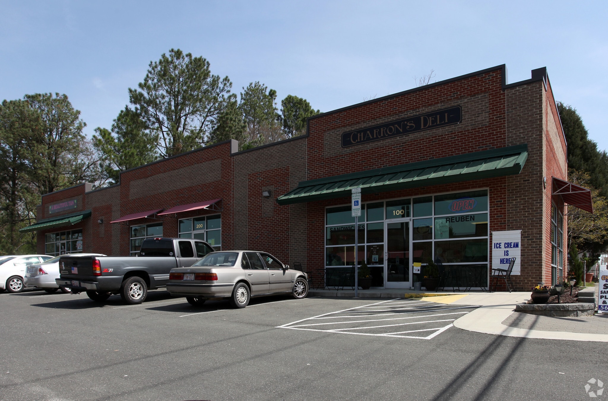 133 E Main St, Youngsville, NC for lease Primary Photo- Image 1 of 30