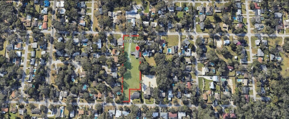 11723 Marjory Ave, Tampa, FL à vendre - Photo du bâtiment - Image 3 de 9