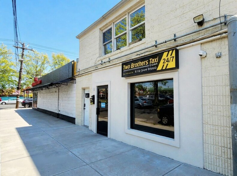 26 Meriam St, Hempstead, NY à louer - Photo du bâtiment - Image 2 de 5