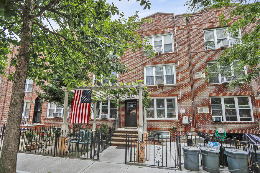 3035 49th St, Astoria, NY for sale - Building Photo - Image 1 of 17