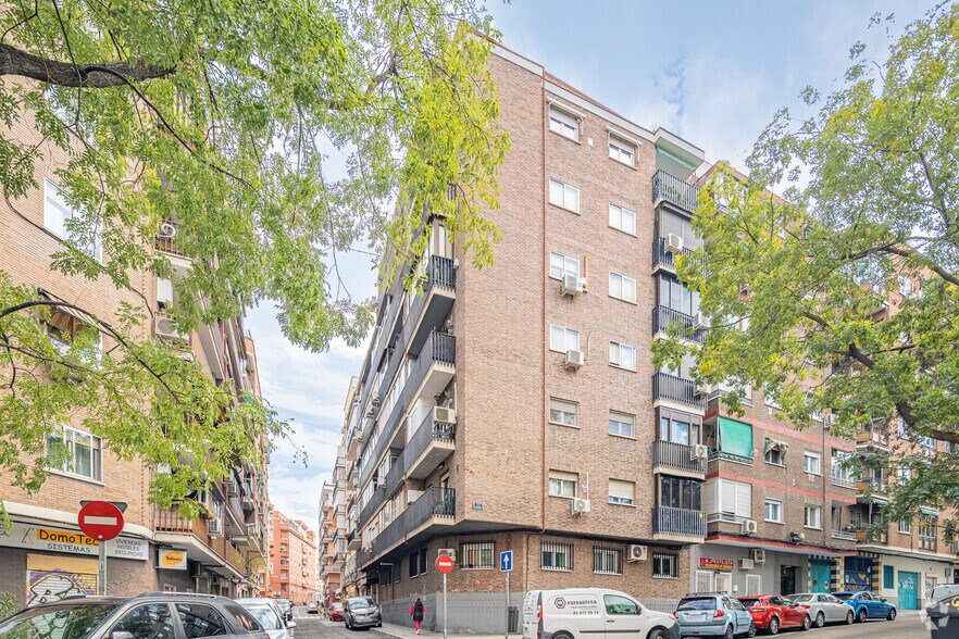 Calle de Antonio de Leyva, 16, Madrid, Madrid à vendre - Photo du bâtiment - Image 2 de 3