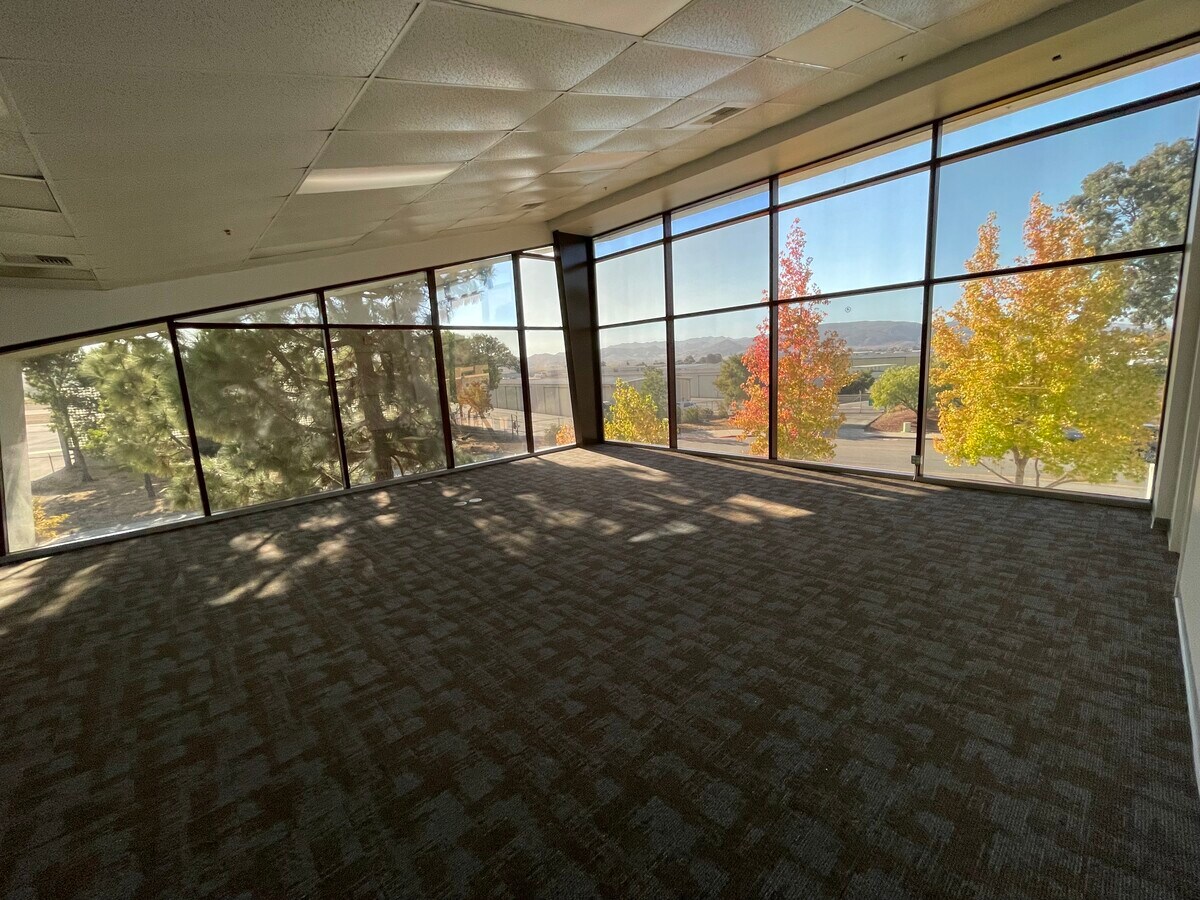 805 Aerovista Pl, San Luis Obispo, CA 93401 - Unit 203/204 - - Interior Photo - Image 2 of 8