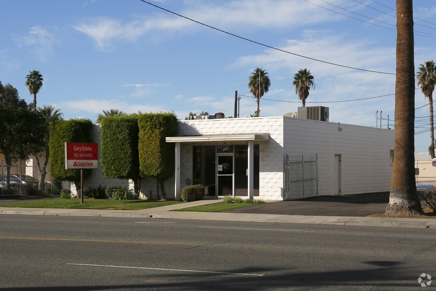 3239 Chicago Ave, Riverside, CA for sale - Building Photo - Image 2 of 3