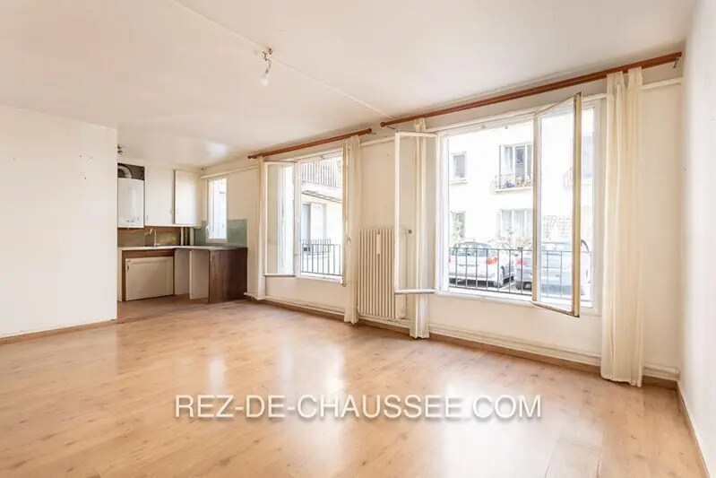 Immeuble residentiel dans Paris à vendre - Photo intérieure - Image 1 de 10