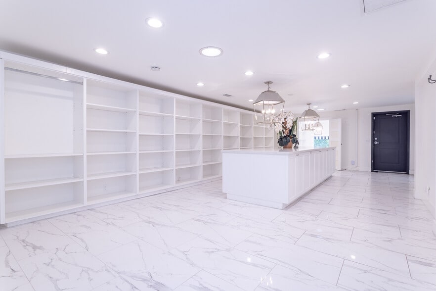 6017 Melrose Ave, Los Angeles, CA for sale - Building Photo - Image 2 of 17