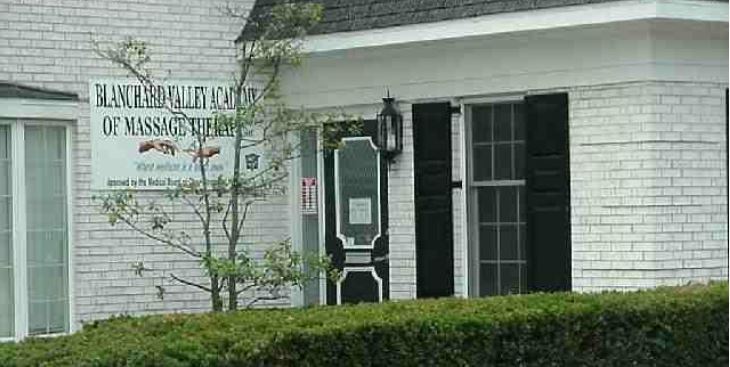 1655 Tiffin Ave, Findlay, OH for lease - Building Photo - Image 2 of 2