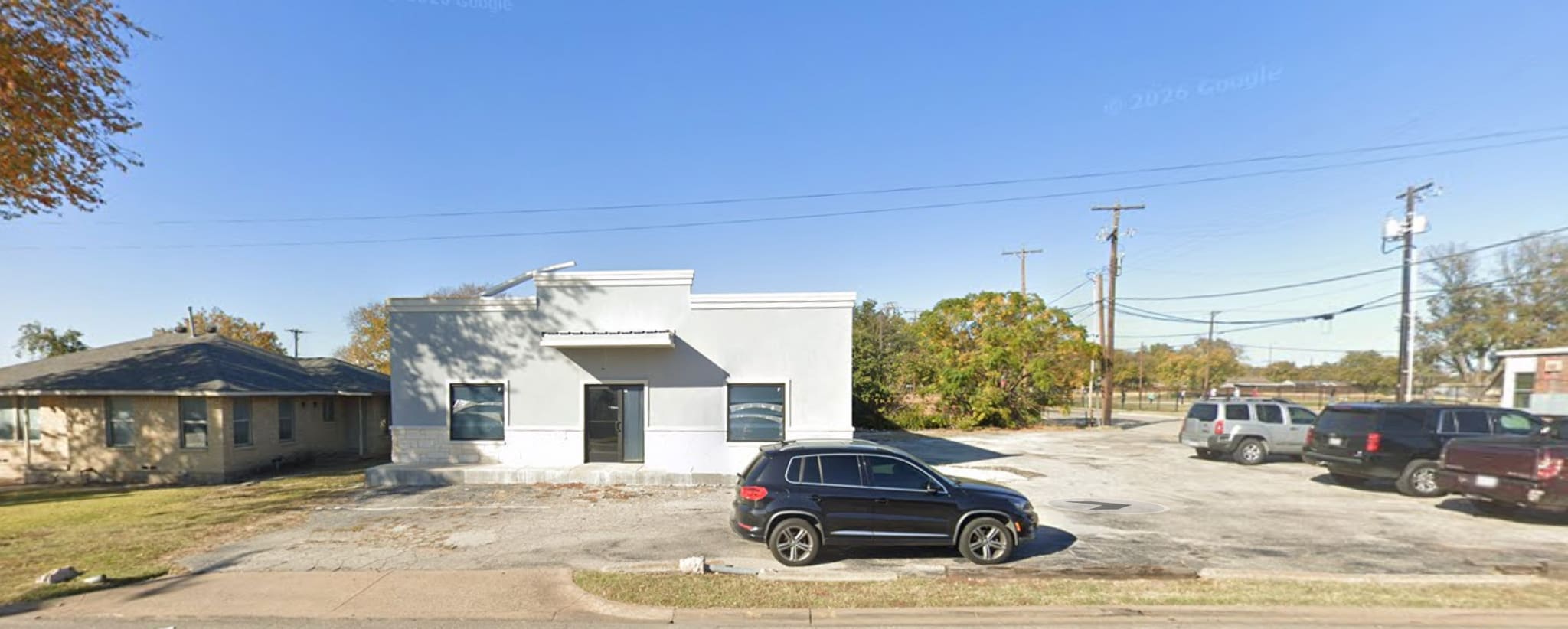 227 E Davis St, Mesquite, TX for lease Primary Photo- Image 1 of 2