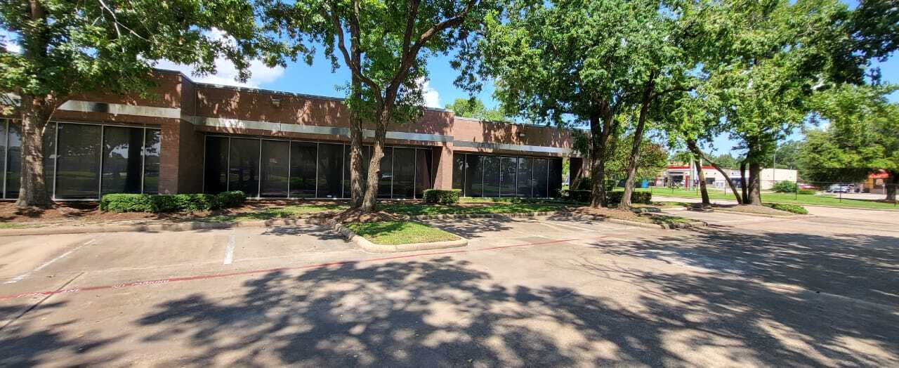 211-285 W Airtex Blvd, Houston, TX for sale Building Photo- Image 1 of 12