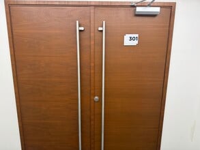 1313 Ponce De Leon Blvd, Coral Gables, FL for lease Interior Photo- Image 2 of 10