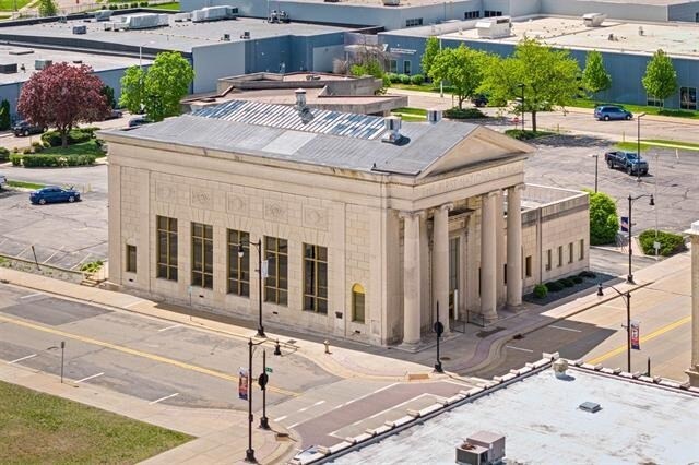 311 W Grand Ave, Wisconsin Rapids, WI for sale - Primary Photo - Image 1 of 31