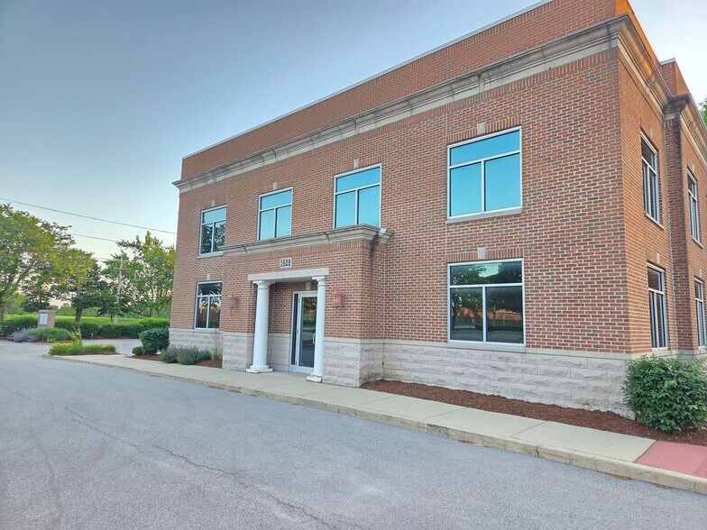 1628 Central Rd, Arlington Heights, IL à louer - Photo du bâtiment - Image 2 de 9