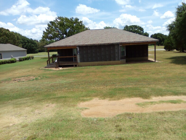 160 Canterbury Dr, Eufaula, AL à vendre - Photo du bâtiment - Image 2 de 41