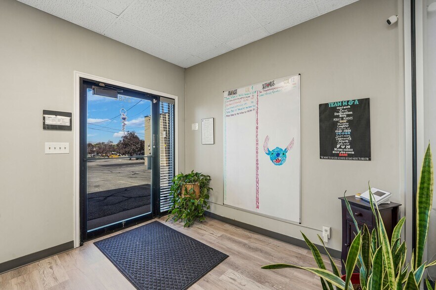 3585 S Washington Blvd, Ogden, UT à vendre - Photo du bâtiment - Image 3 de 15