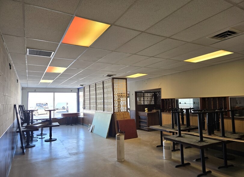 1539-1579 S Broadway, Santa Maria, CA for lease - Building Photo - Image 3 of 4