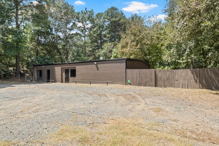 450 US-259, Daingerfield, TX à vendre - Photo du bâtiment - Image 3 de 15