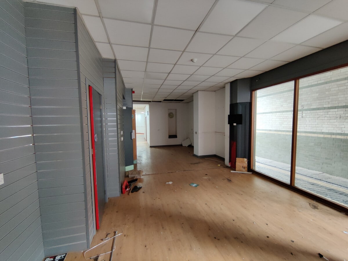 93 Commercial St, Dundee, ANS DD1 2AF - Unit 93 -  - Interior Photo - Image 2 of 5
