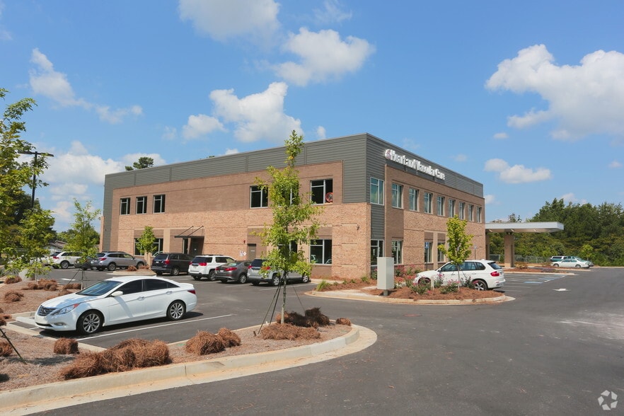 3970 Dep Bill Cantrell Memorial Rd, Cumming, GA à louer - Photo du bâtiment - Image 2 de 7