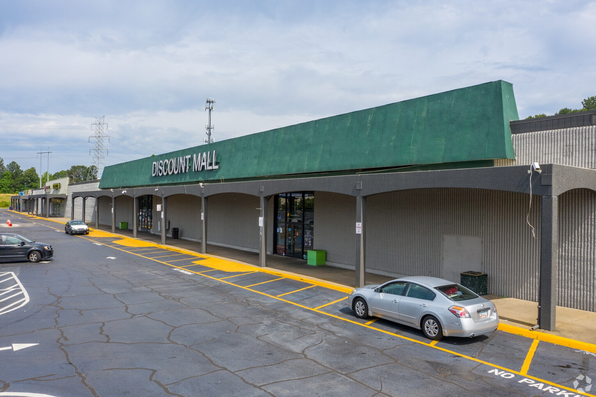 2973-3031 Headland Dr SW, Atlanta, GA for lease Primary Photo- Image 1 of 2