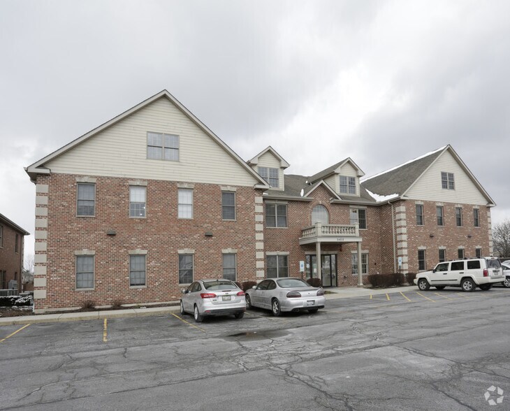 24012 W Renwick Rd, Plainfield, IL à louer - Photo du bâtiment - Image 3 de 9