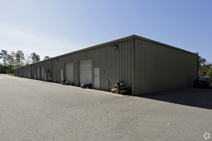 8431 Garvey Dr, Raleigh, NC à louer - Photo du bâtiment - Image 2 de 4