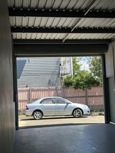 127 Bulimba St, Bulimba for lease Interior Photo- Image 2 of 2
