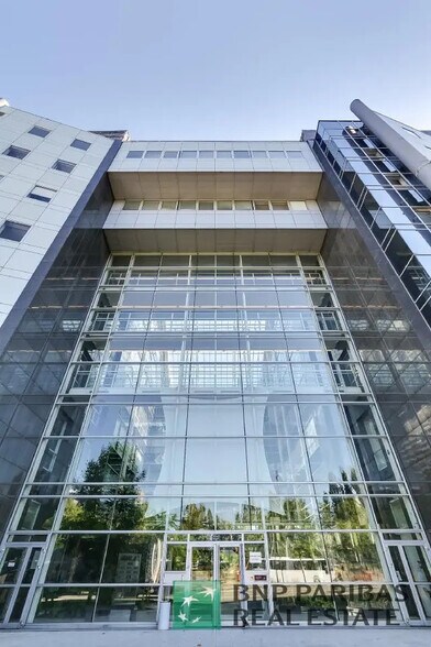 Bureau dans Cergy à louer - Photo du bâtiment - Image 3 de 29