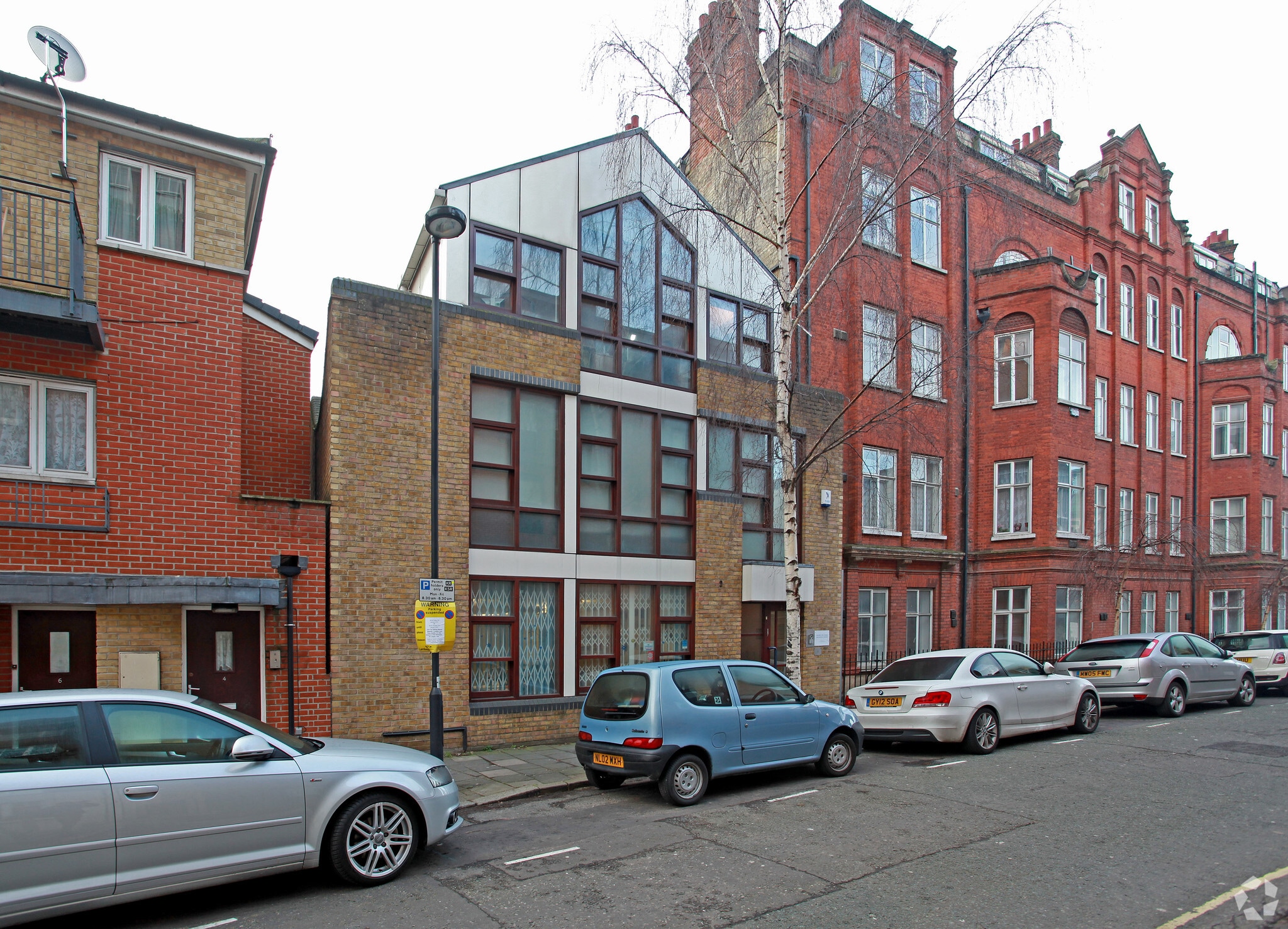 2 Langley Ln, London for lease Primary Photo- Image 1 of 3