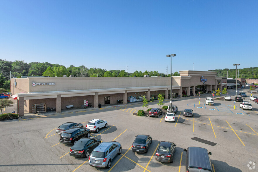 9737-9811 Fall Creek Rd, Indianapolis, IN for lease - Building Photo - Image 1 of 5