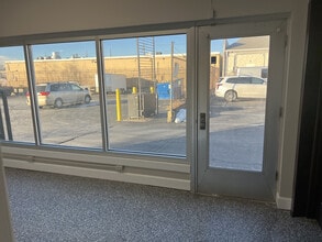 8005 Plainfield Rd, Cincinnati, OH à louer Photo intérieure- Image 1 de 9