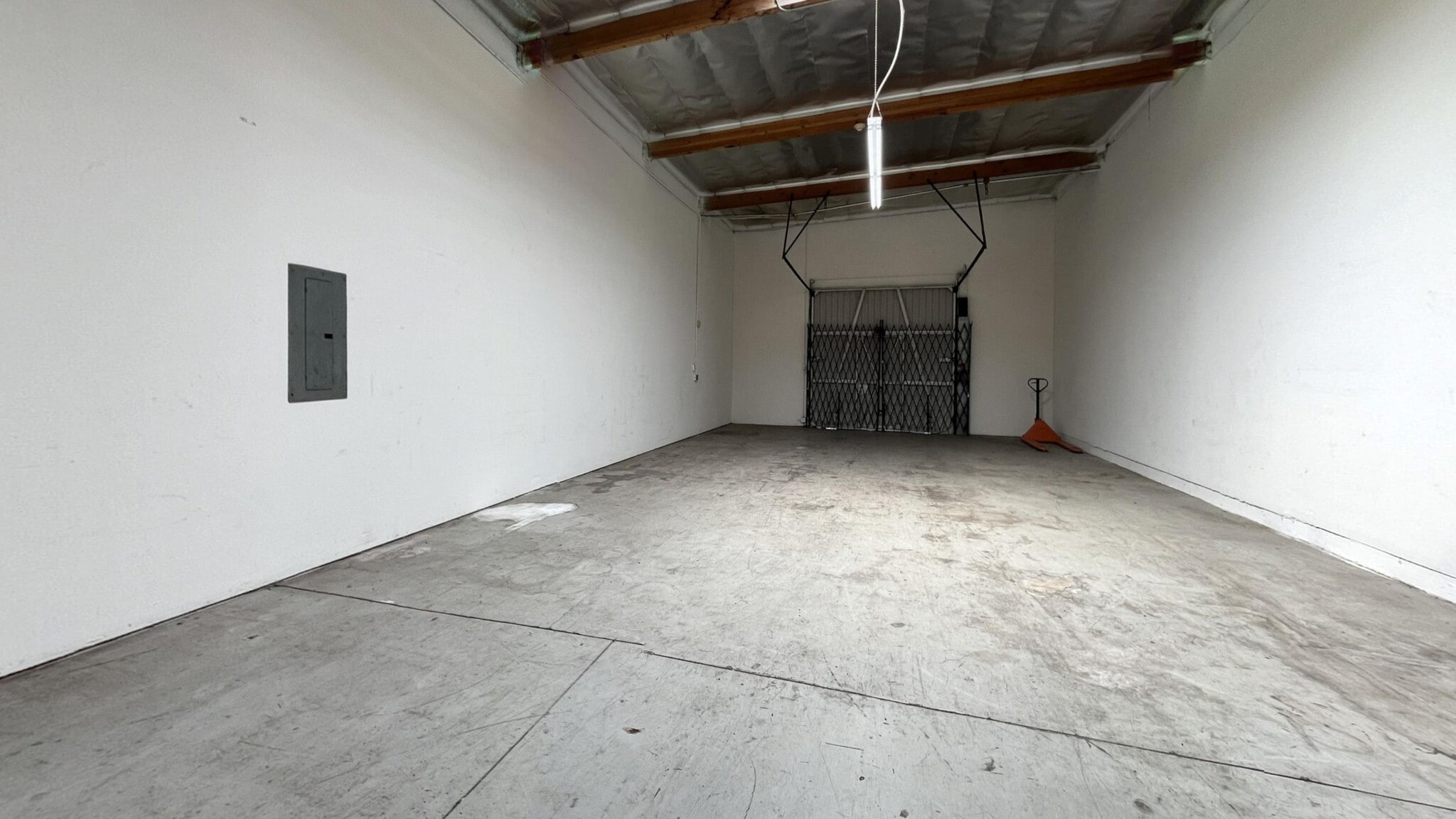 2220 Eastridge Ave, Riverside, CA à louer Photo intérieure- Image 1 de 2