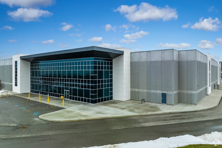 8500 Mount Pleasant Way, Milton, ON for lease - Building Photo - Image 3 of 6