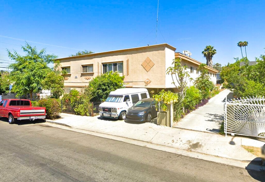 5005 Axtell St, Los Angeles, CA for sale - Building Photo - Image 2 of 5