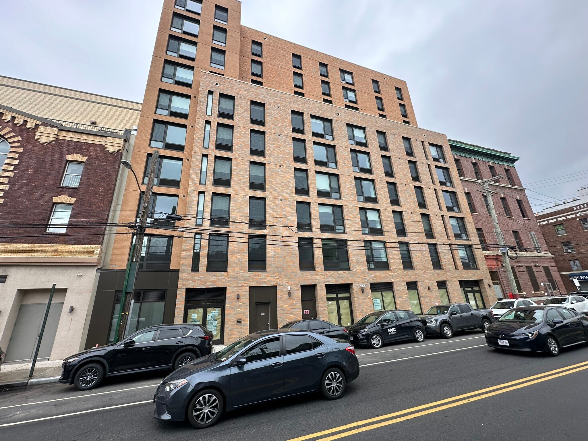 1725 Village Ln, Far Rockaway, NY à louer Photo du bâtiment- Image 1 de 5