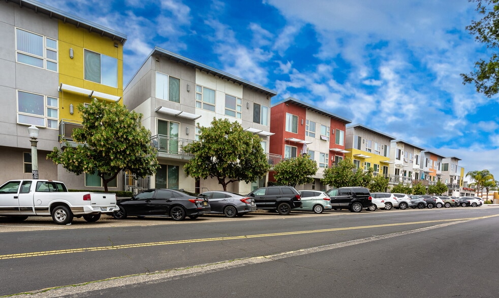 1759 Fulton St, Fresno, CA for sale - Building Photo - Image 3 of 35