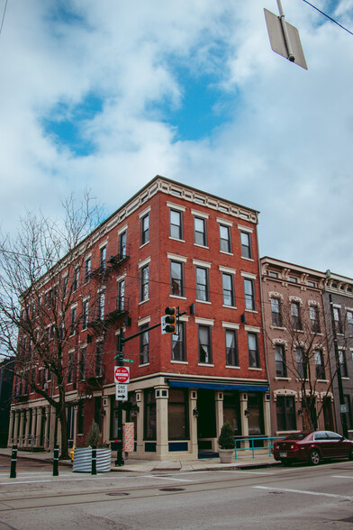 1438 Race St, Cincinnati, OH à louer - Photo du bâtiment - Image 2 de 2