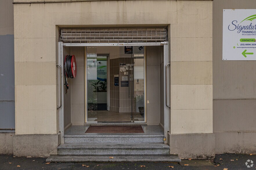 191 Church St, Parramatta à louer - Photo du bâtiment - Image 3 de 4